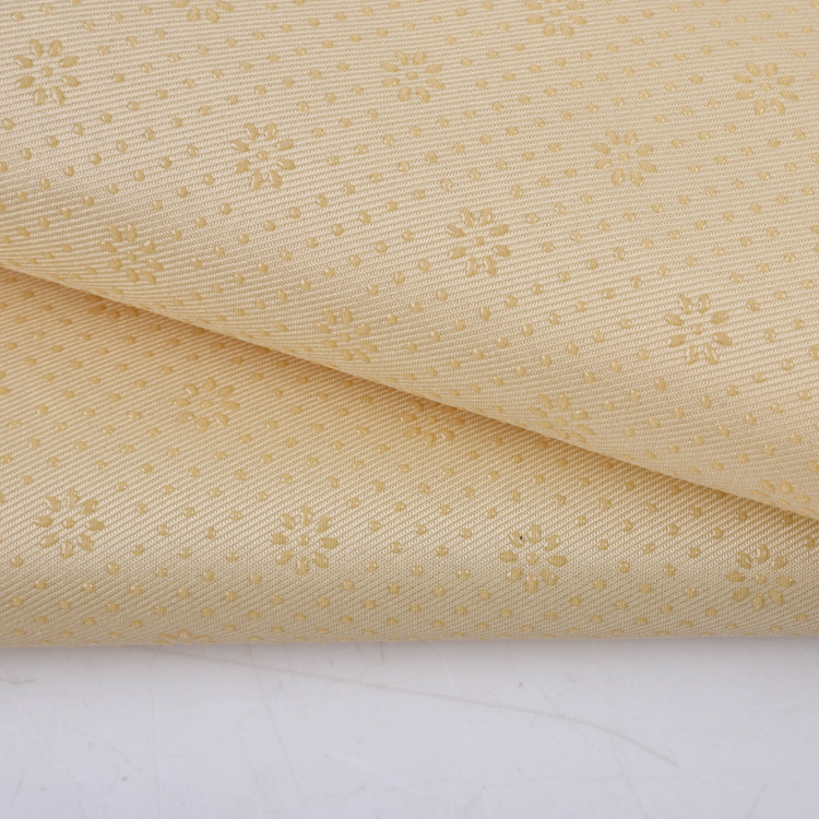 Polyester twill gabardine imitation silicone plum blossom point drop plastic cushion non-slip fabric dispensing can be processed and produced