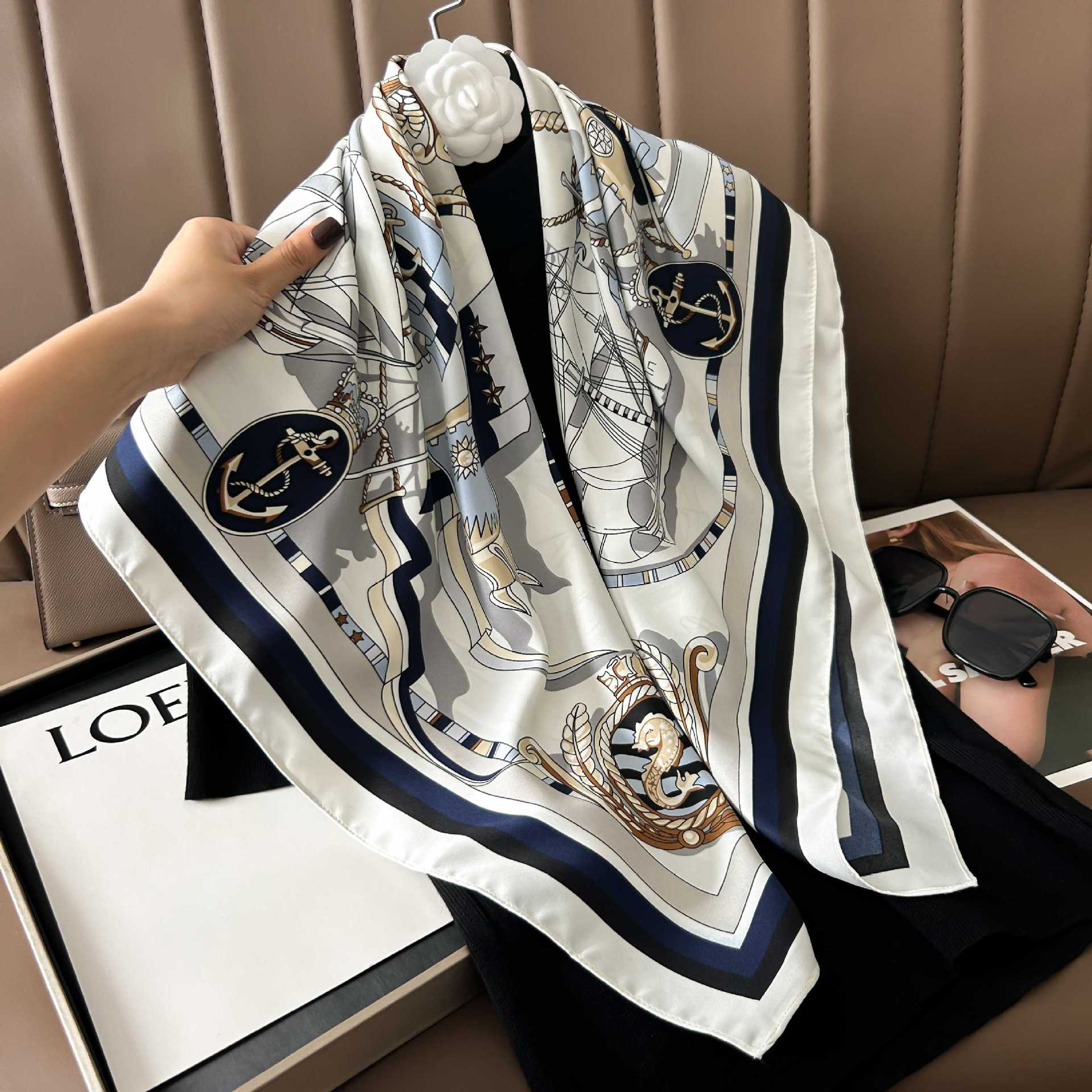Picture of New 90cm Large Square Silk Elegant High-grade Decorative Shawl Women's Silk Scarf Fashion All-match Professional Scarf