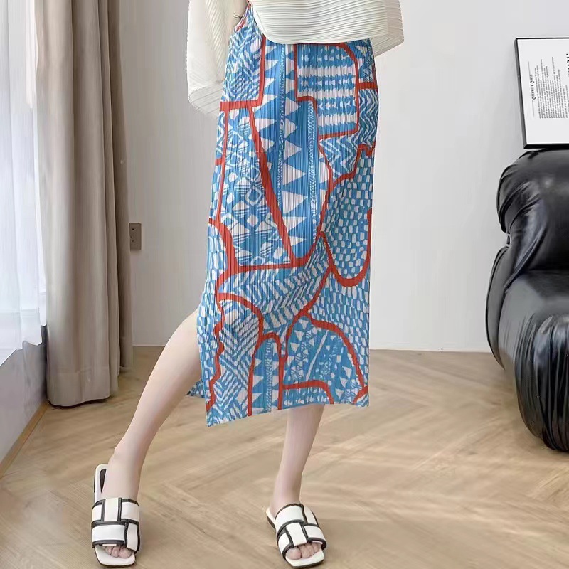 Picture of Niche design pleated skirt spring and summer thin elastic waist printed slimming age-reducing hip slit pleated skirt