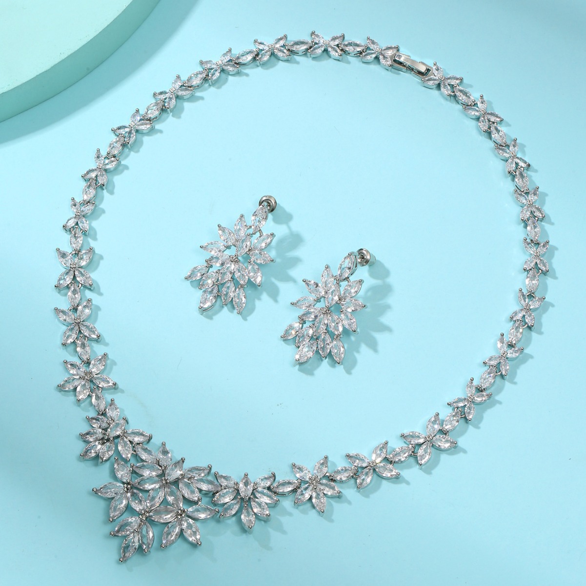 Ice Ling Flower Zircon Necklace Earrings suit Handmade Inlaid Dinner Wedding Dress Chain Full Diamond Popular Accessories