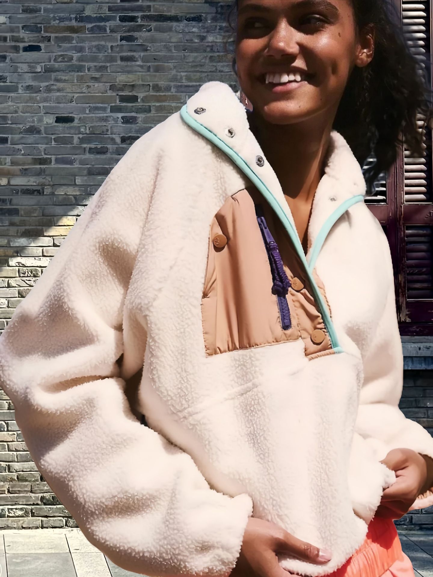 Picture of Design Lapel Stitching Contrast Polar Fleece Sweater 2024 Winter New Personality High-end Pullover Loose Top