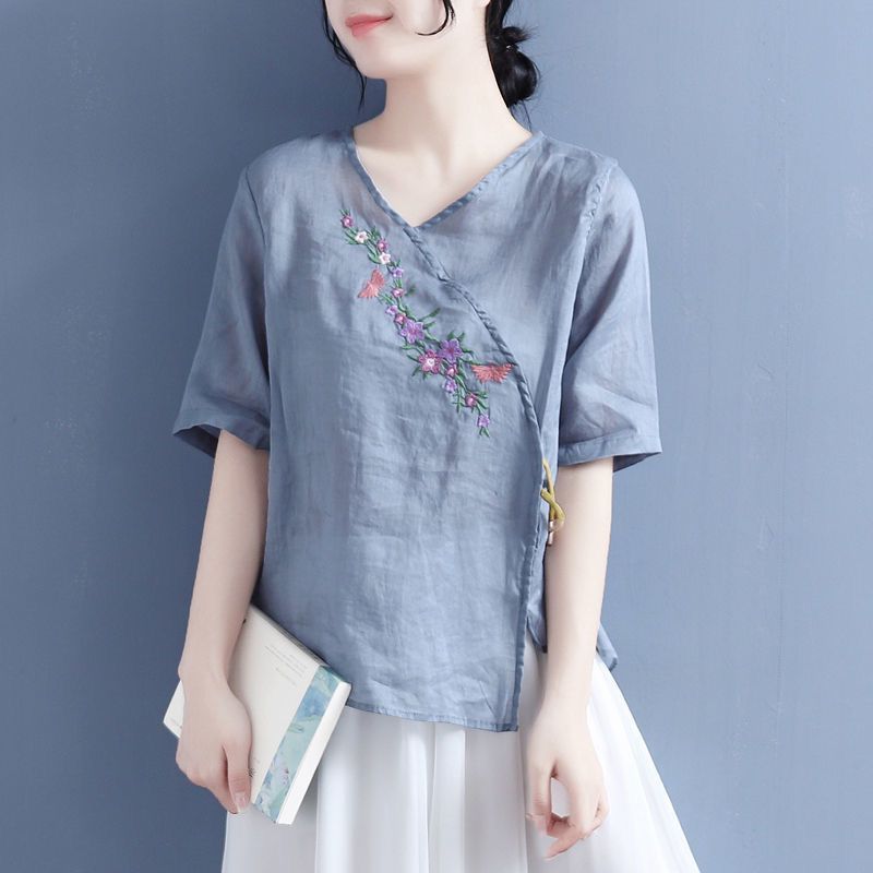 Thin Cotton and Linen Tops for Women, Ethnic Style Retro Olive Wood Button Slanted Placket Embroidered Loose Quarter-Sleeve Pullover Shirt