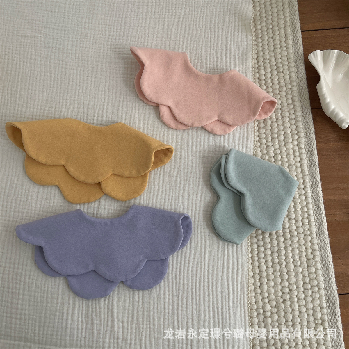 Picture of Korean version of Morandi solid color baby saliva towel cotton petal bib double-sided solid color bib