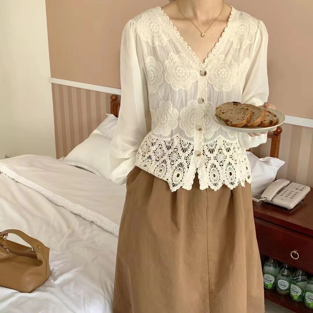 Plus size women's autumn clothing 2023 New elegant design hollow lace cardigan V-neck long sleeve all-match shirt for women