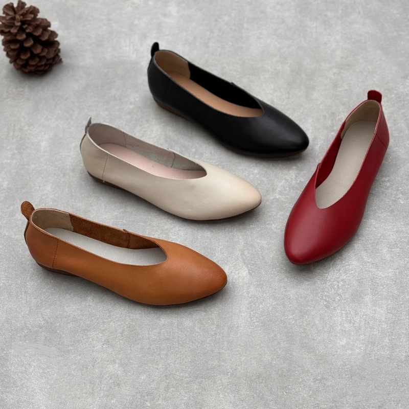 Artistic genuine leather pointed toe shallow mouth single-layer shoes 24 spring and summer new simple all-match flat casual all-match women's shoes milk shoes