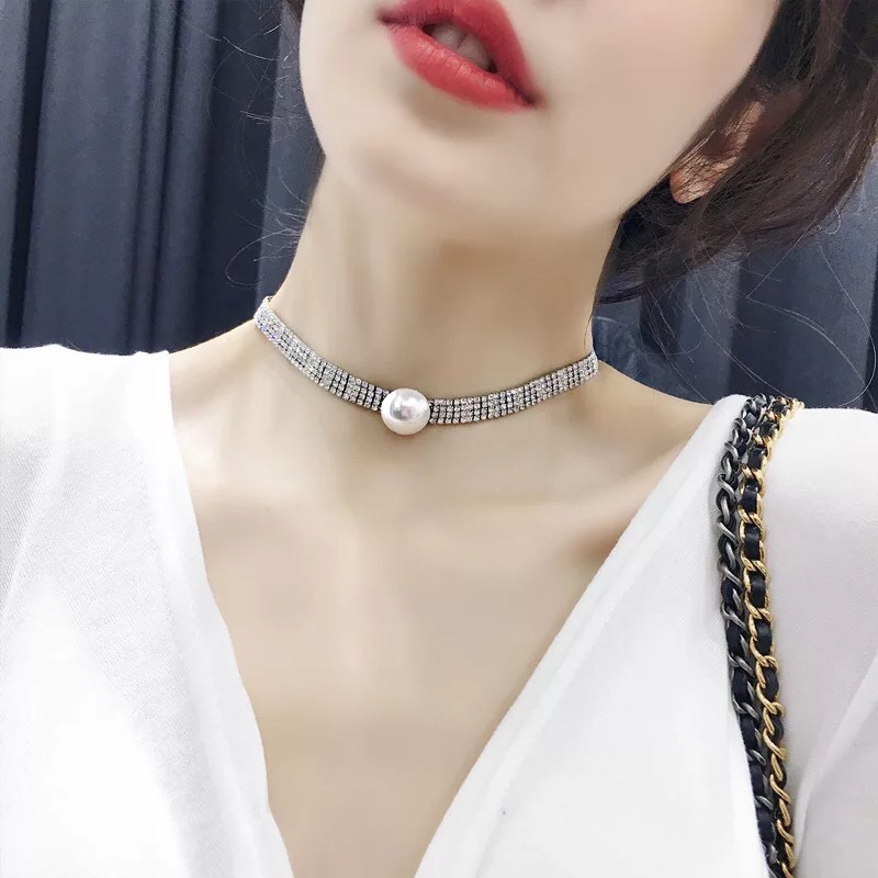 Picture of Light Luxury Full Diamond Simple Short Necklace for Women, Elegant Collarbone Chain Choker Trendy Neck Accessory with Pearls