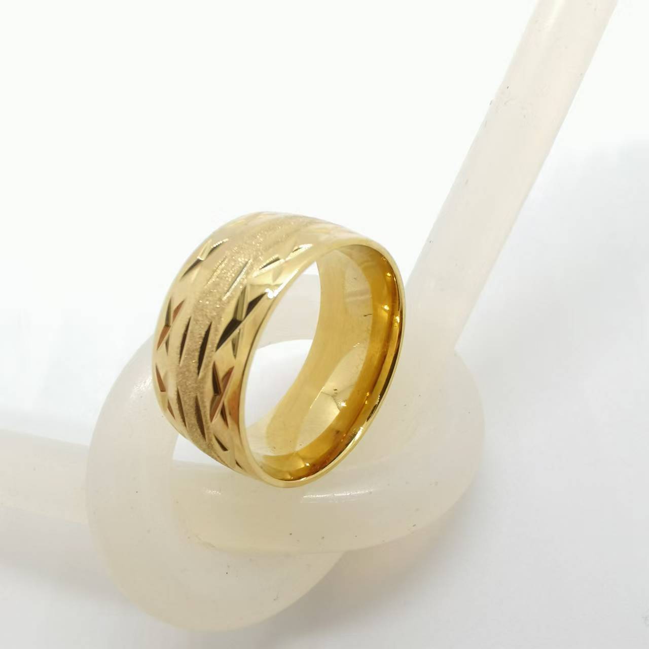 Cross-Border Simple 10mm Batch Flower Non-Fading Geometric Stainless Steel Men's Ring Korean Style Ring Versatile Jewelry Ready for Sale
