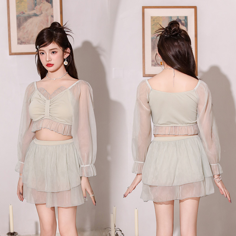 Picture of Two-Piece Swimsuit for Women 2025 Summer New Long-Sleeved Sun Protection Two-Piece Set for Fresh Girls and Students High-End Swimwear