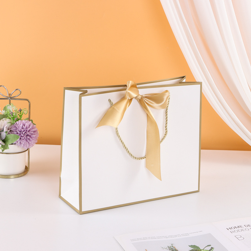 in stock White Cardboard Bag Clothing Store Handbag Shopping Jewelry Jewelry Bow Gift Bag Custom LOX20