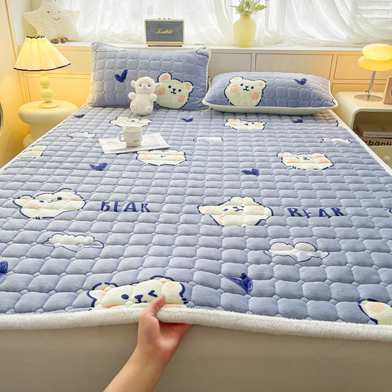 Picture of Milk velvet mattress cushion single student dormitory mattress cushion blanket winter plus velvet mattress double wholesale