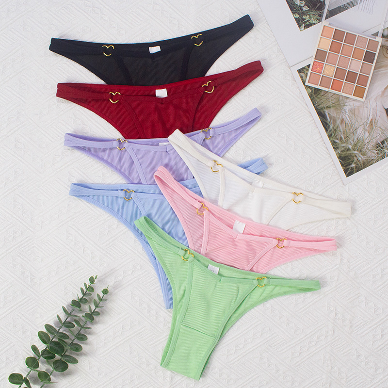 Factory wholesale hot hot sexy charm briefs love metal decorative buckle multi-size multi-color panties women