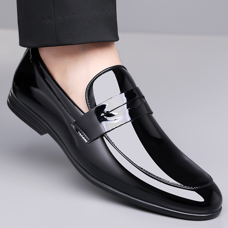 Cross-Border Large Size 48 New Leather Shoes Men's Soft Leather Glossy Business Formal Men's British One-Leg Patent Leather Wedding Shoes