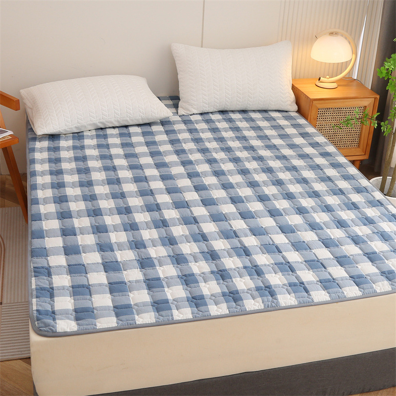 Picture of Four Seasons Mattress Cushion Household Protective Pad Thin Student Dormitory Single Bed Mattress Cushion Folding Bedroom Double