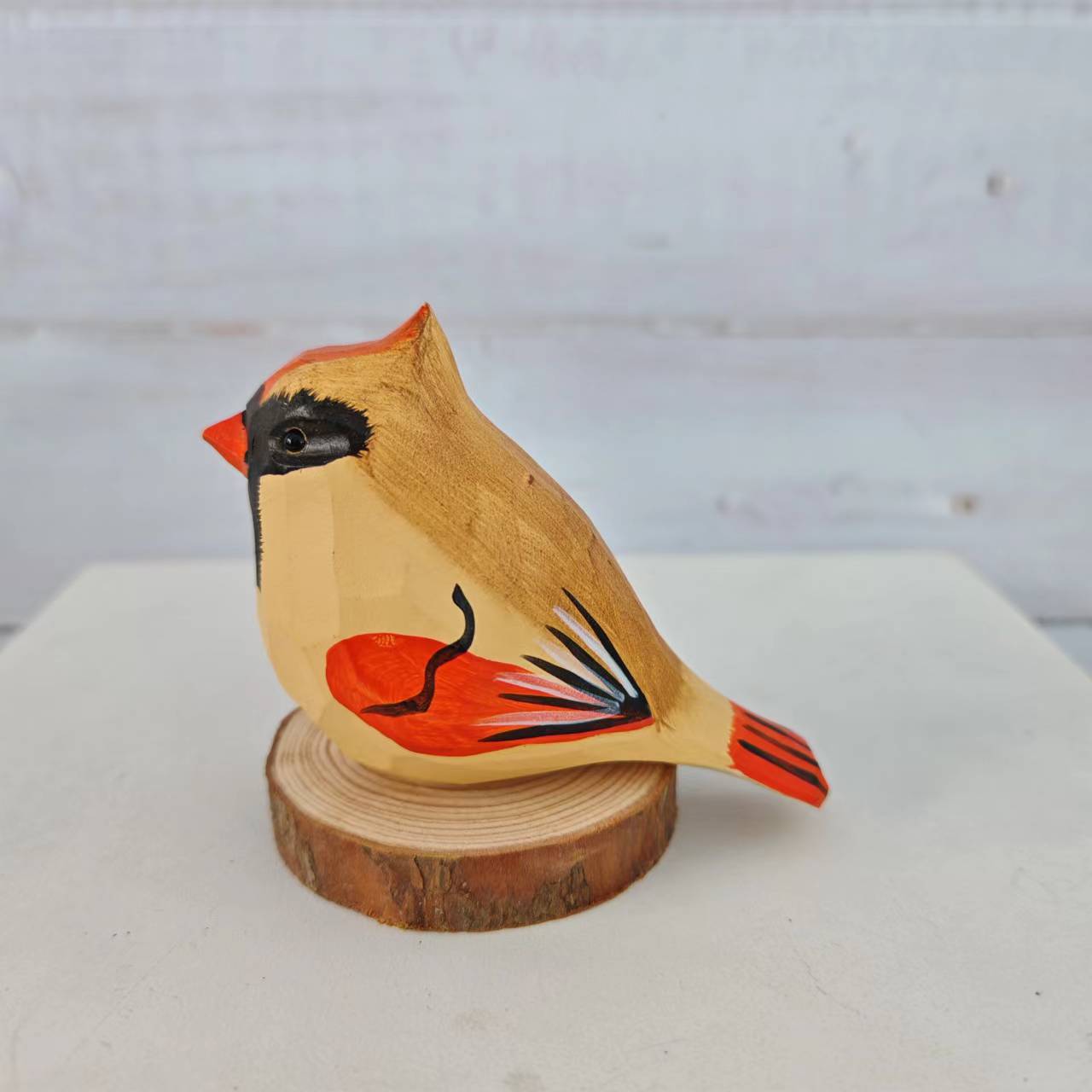 Picture of Bird Wood Carved Ornaments Cute Children's Toys Birthday Gift Hand Carved Colored Healing Desktop Ornaments Animals