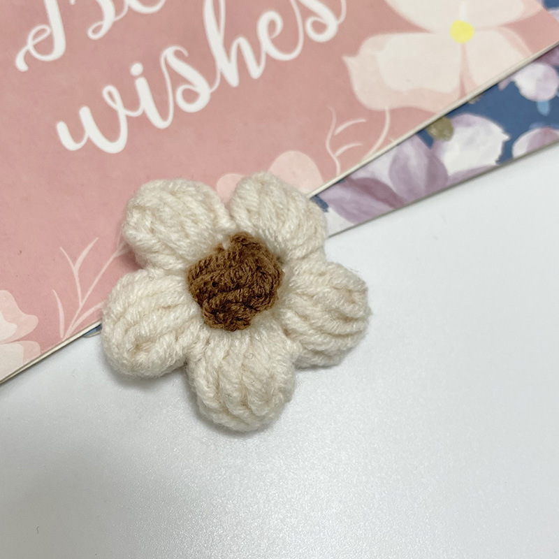 Picture of DIY Hand-Woven Wool Flowers Milk Cotton Crocheted Puff Flowers Ready-Made Clothing Accessories Accessories Manufacturer Wholesale
