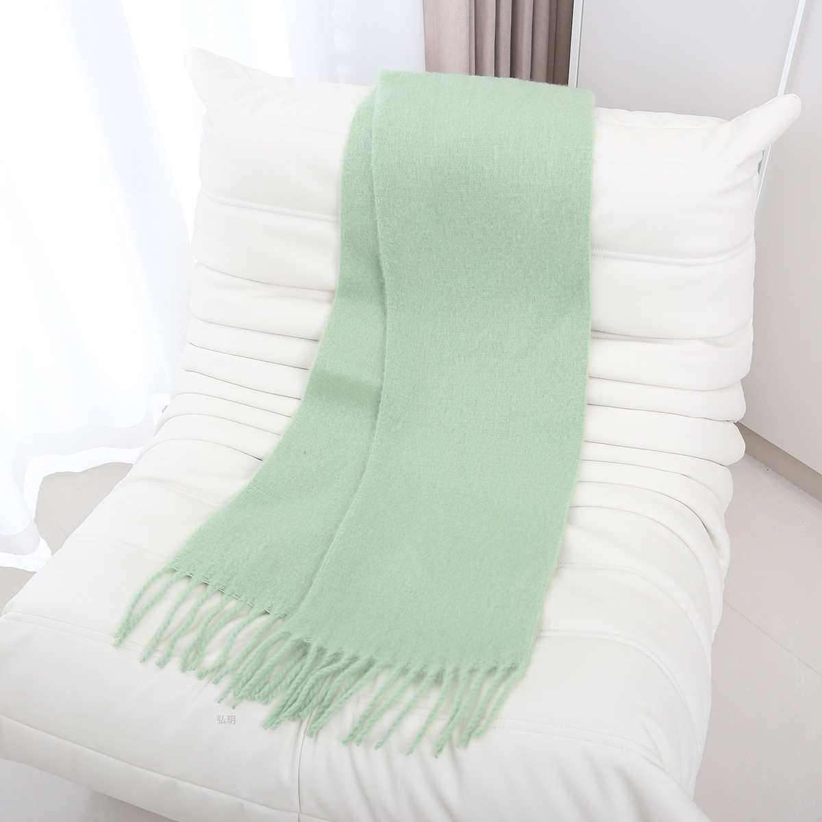 Picture of Set of standard new Luowei loe same style mohair mixed imitation scarf thickened warm plain tassel scarf shawl