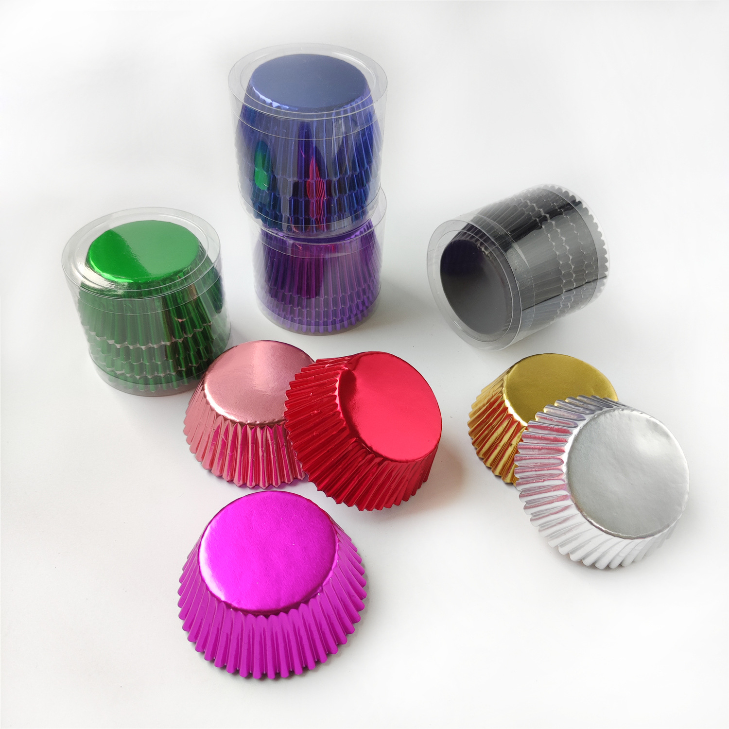 Picture of 11cm aluminum foil paper holder gold and silver cake paper thickened baking oil-proof paper cup PVC boxed 100 paper holder