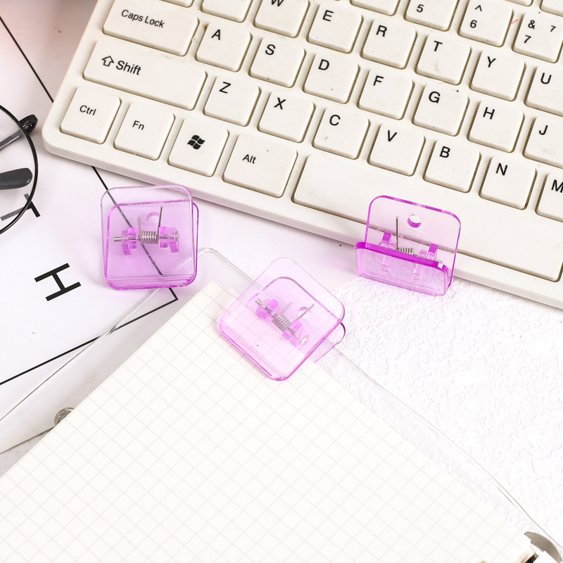 Picture of Manufacturer Wholesale Acrylic Square Clips for Organizing and Storing Office Study Materials and Test Papers on the Desktop