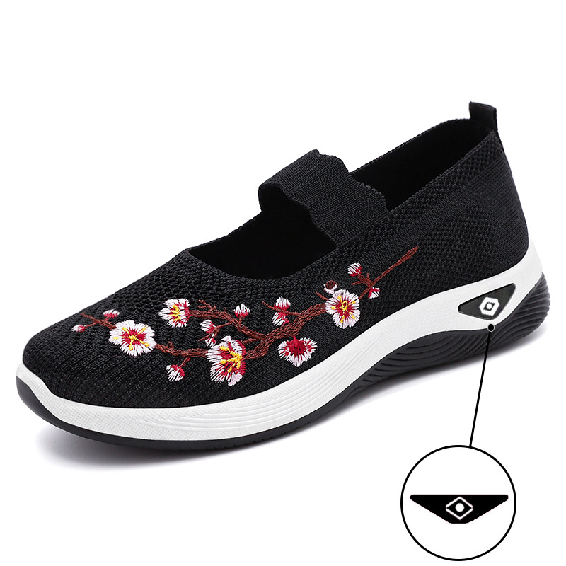 Picture of Old Beijing Cloth Shoes Women's 2025 New Summer Shallow Mouth Shoes Women's Casual Moms Shoes Slip-on Lazy Shoes