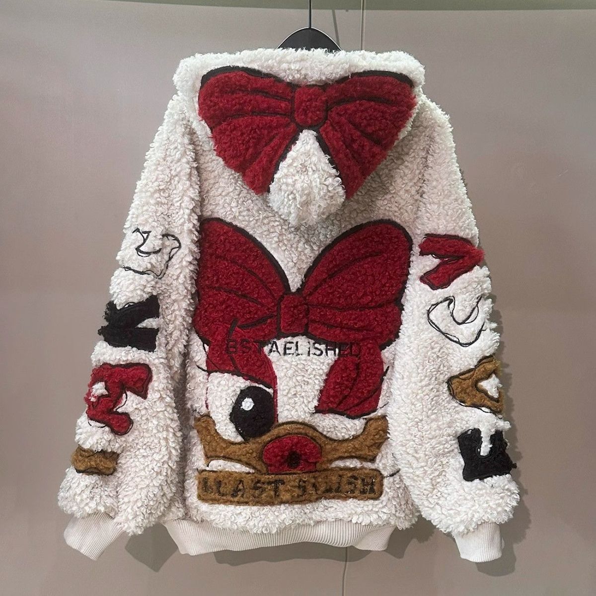 Picture of Super plus size 1.00 kg-150.00 kg chubby girl Winter New Heavy Industry Cartoon Daisy Lamb Wool fleece-lined Hooded Jacket Women's Fashion
