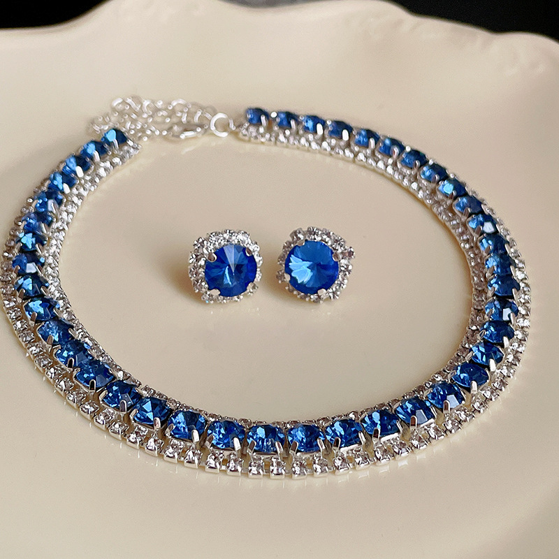 Picture of European and American light luxury high-end zircon jewelry suit necklace niche retro clavicle chain fashion Joker jewelry wholesale