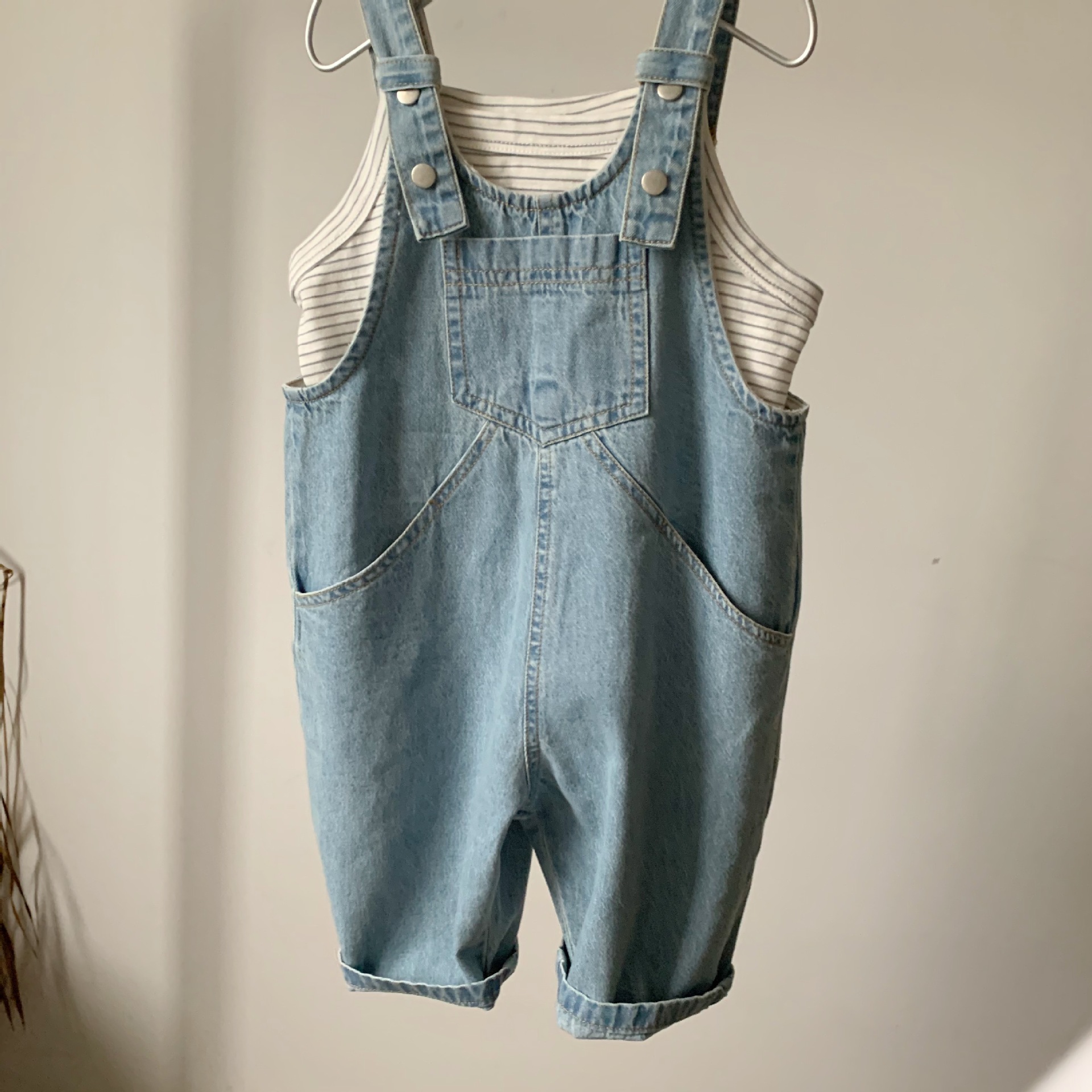 Picture of GL-kids Korean Style New Summer Children's Thin Denim Sling Suspender Pants Retro Loose Suspender Pants for Men and Women