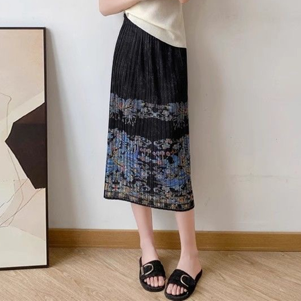 Picture of Niche design pleated skirt spring and summer thin elastic waist printed slimming age-reducing hip slit pleated skirt