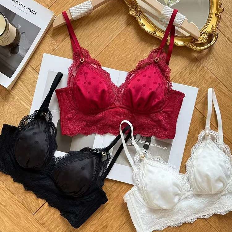 French Sweet Girl's Lace Underwear Exquisite Satin Small Chest Push-up Without Steel Ring Triangle Cup Bra 2303