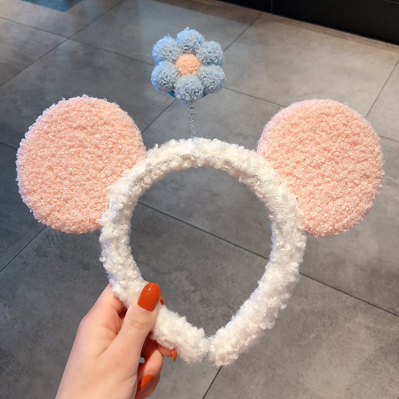 Picture of Special Headband for Face Washing for Women 2025 New Autumn and Winter Cute Bear Headband Hairband Hairpin Hair Accessory Plush Headwear