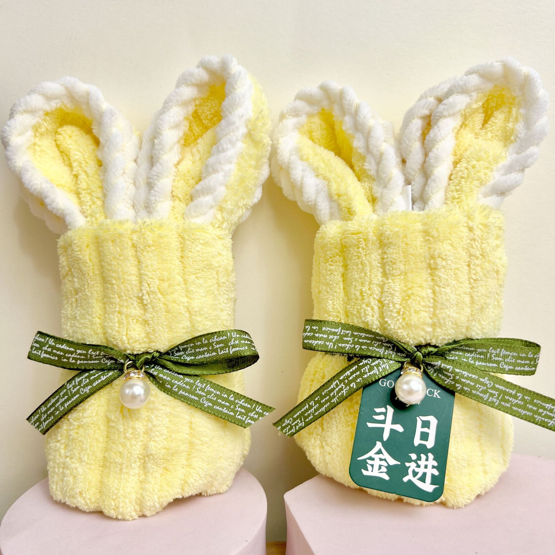 Picture of Hand gift rabbit shape towel cute birthday gift wedding gift kindergarten opening creative small gift