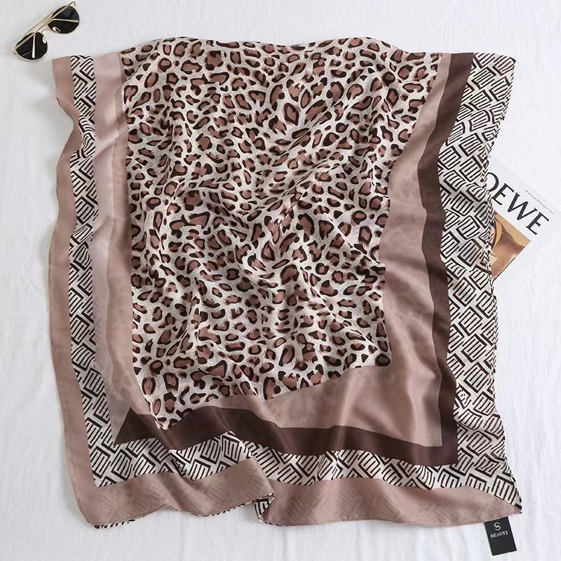 Picture of Small Large Scarf Autumn and Winter Women's Cotton and Linen Scarf Summer Lunch Break Air-conditioning Room Shawl Dual-use Travel Scarf Fashion