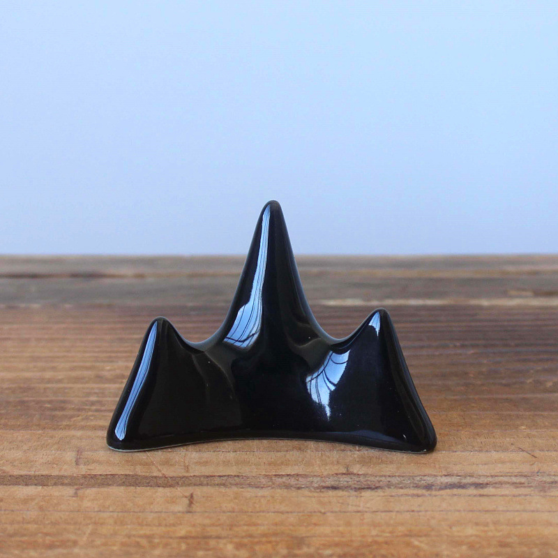 Picture of Supply Ceramic pen mountain Pen Holder crafts ceramic stationery pencil holder pen holder crafts 2720