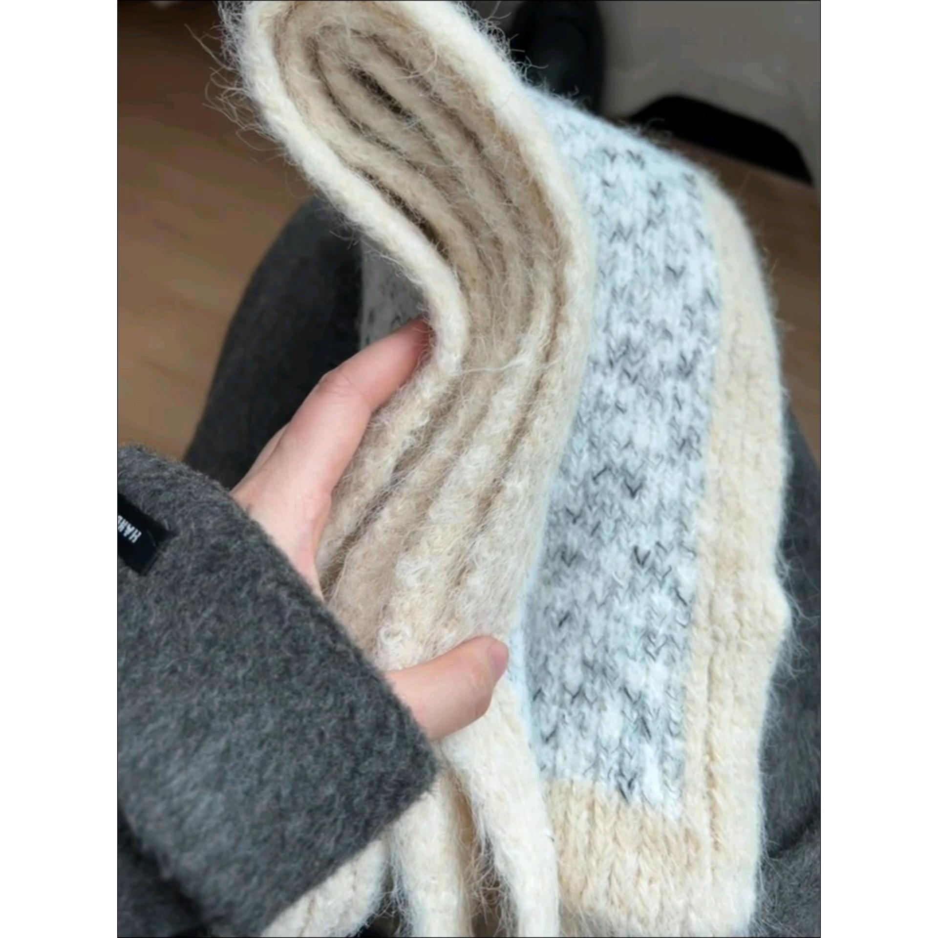 Picture of Small Sweet Potato Blogger recommend Wool Scarf Women's Winter 2024 New Korean Style All-match Atmosphere Warm Neck Protection