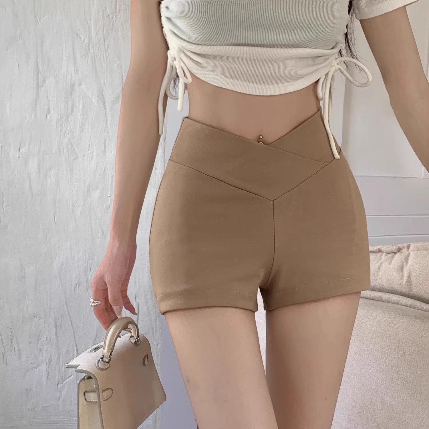 Black Hot Girl Shorts Women's Summer 2024 New Korean-style High Waist Elastic Slim Tight All-match Hip Outer Wear Hot Pants