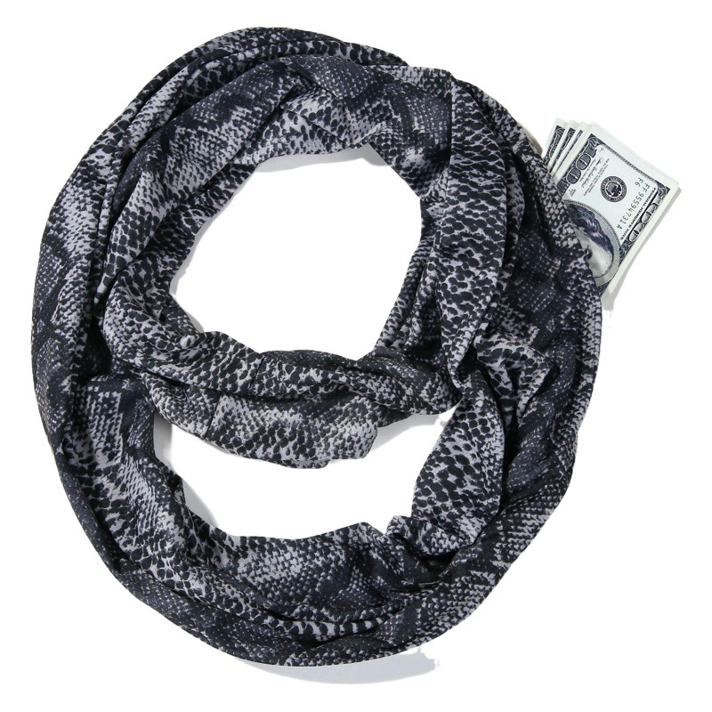 European and American Hot Halloween Pocket Scarf Women's Snake Print Infinite Scarf Storage Zipper Pocket Scarf