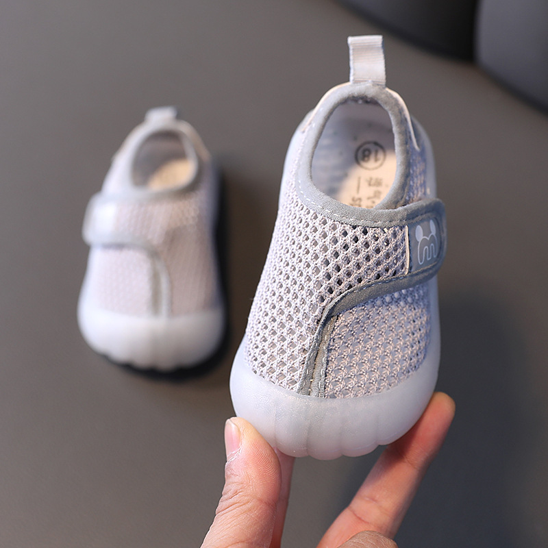 Lightweight Baby Shoes Spring and Summer 2025 Mesh Shoes Soft Bottom Baotou Breathable Baby Toddler Shoes Velcro sneaker for Girls