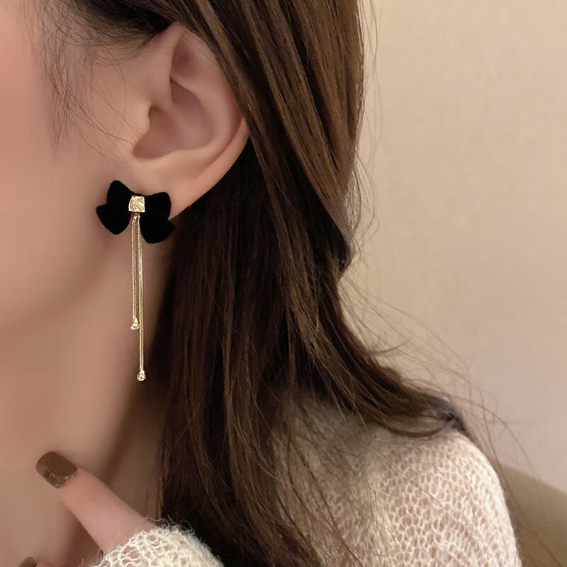 Picture of Nanhui Heng'An Red Bow Earrings, Pearl Tassel Earrings, Accessible Luxury and High-End, Long Style, Slimming Look