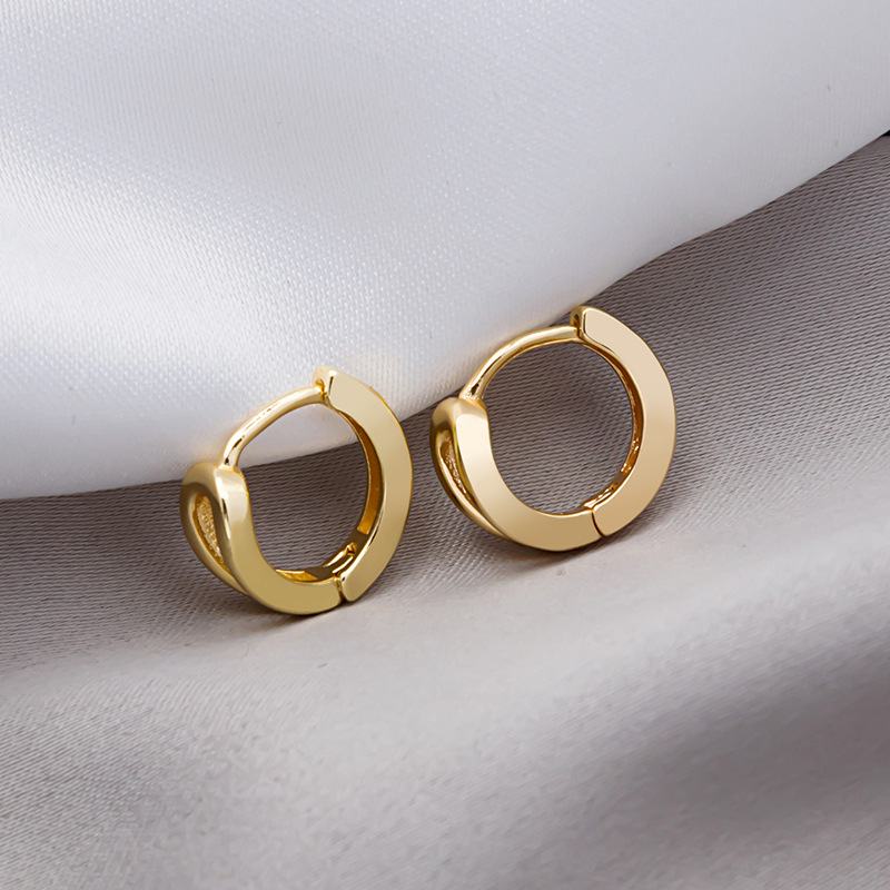 Cross-border New European and American Style Hollow-out Ear Buckle Simple Personality All-match OL Punk Hip-hop Creative Ear Ring Earrings