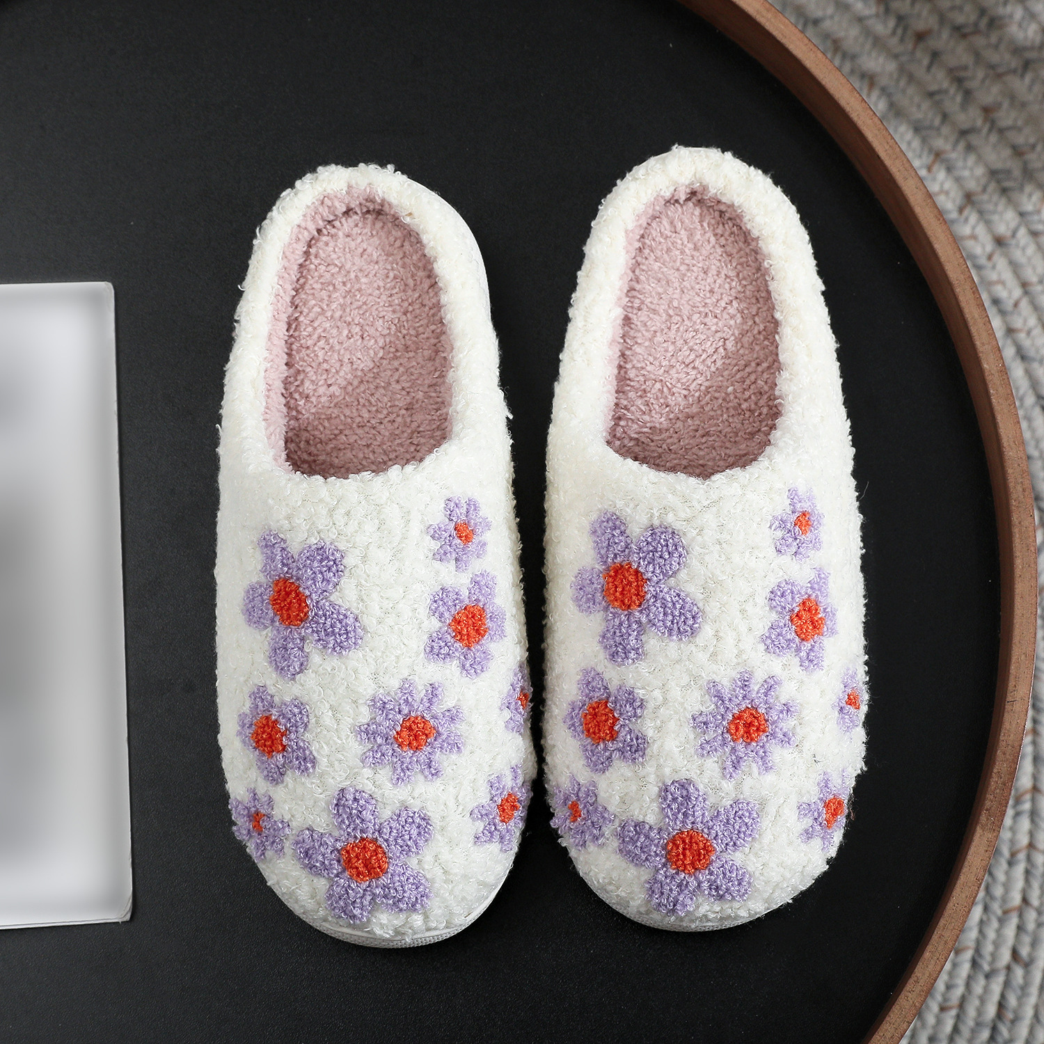 Picture of Ins Korean version of purple lilac embroidered cotton slippers autumn and winter indoor wool slippers cross-border for TEMU explosions