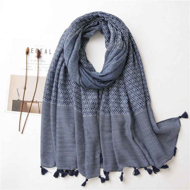 Retro ethnic style blue and white porcelain tassel cotton and linen scarf women's foreign trade art air conditioning shawl sunscreen scarf wholesale