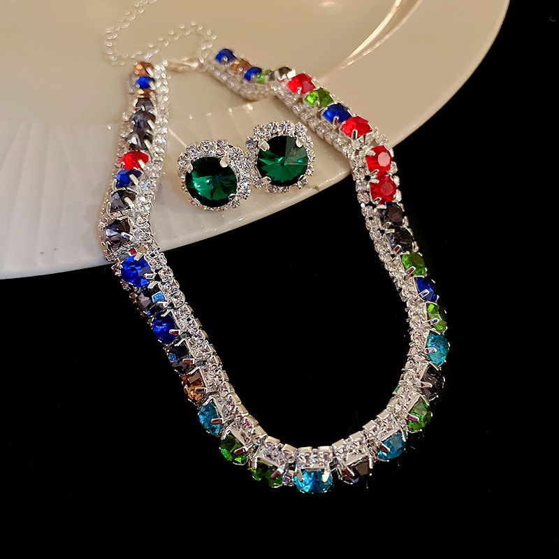 Picture of European and American light luxury high-end zircon jewelry suit necklace niche retro clavicle chain fashion Joker jewelry wholesale