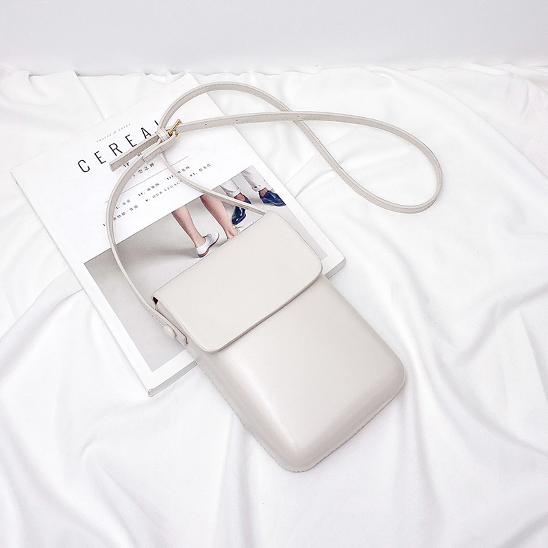 Picture of Vertical Korean and Japanese Style Coin Purse That Can Hold a Phone, Retro Unisex Neck-Hanging Mini Crossbody Bag, Small Vintage-Style Bag