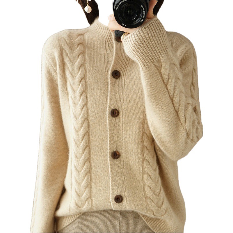 Lazy Style V-neck Sweater Coat Women's Thickened Spring and Autumn 2024 New Design Sense Knitted Cardigan Western Style Top