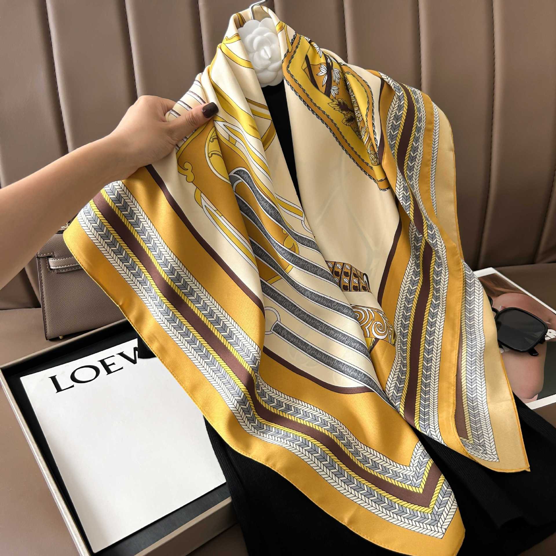 Picture of New 90cm Large Square Silk Elegant High-grade Decorative Shawl Women's Silk Scarf Fashion All-match Professional Scarf