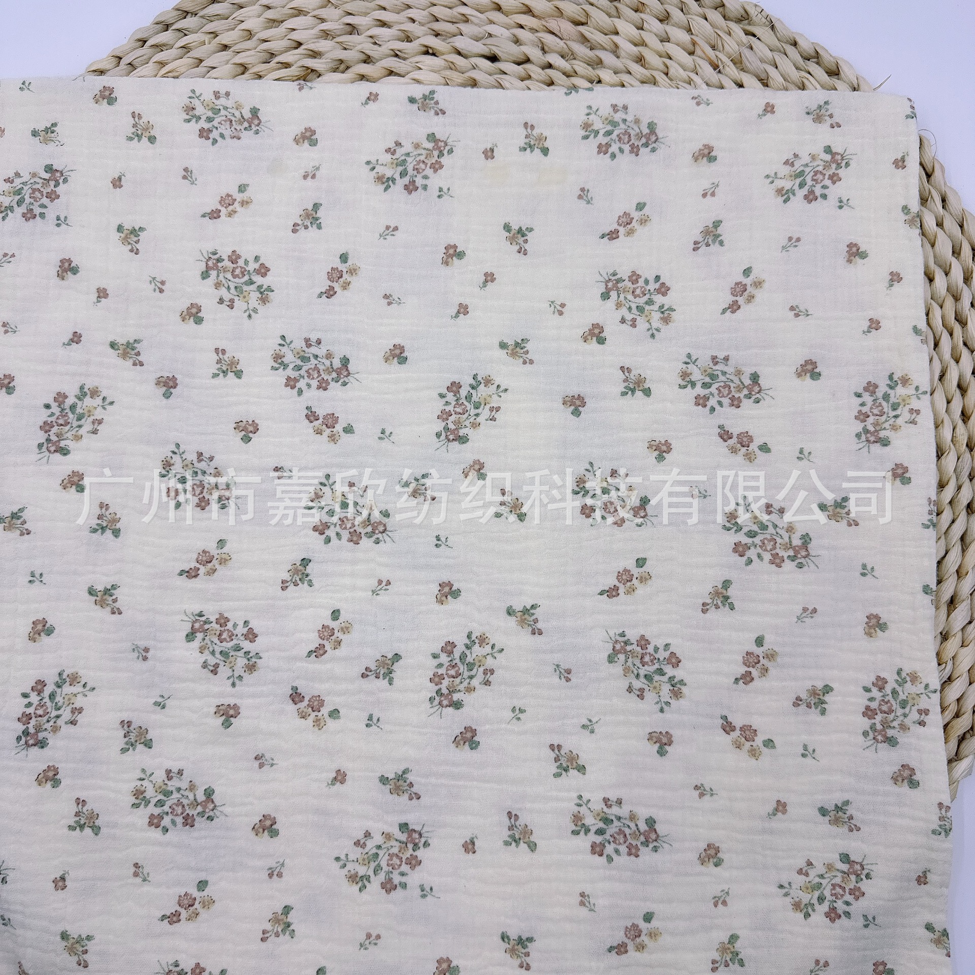 Pure cotton double-layer gauze small fresh vintage small floral printed gauze baby home clothes children's pajamas fabric