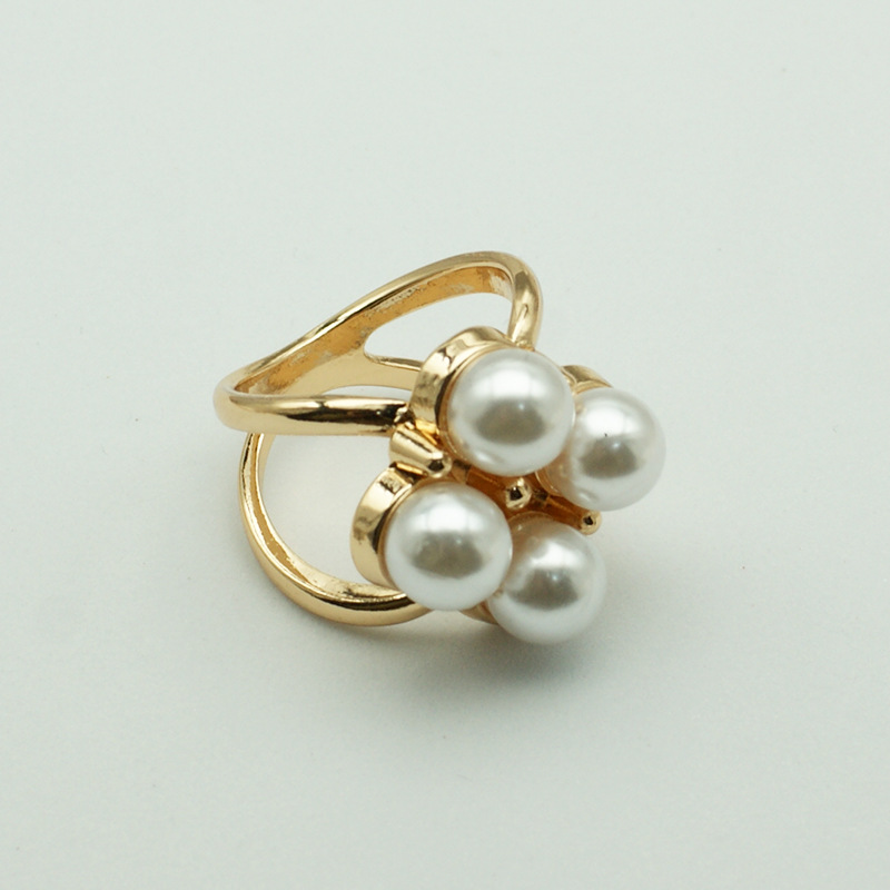 Picture of South Korea multi-functional scarf buckle high-grade Pearl fashion new Camellia windbreaker belt buckle high-end jewelry wholesale