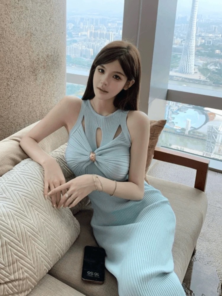 Korean Style Ins Blogger Pure Desire Style Sleeveless Hollow Design Metal Buckle Slim Vest Knitted Dress