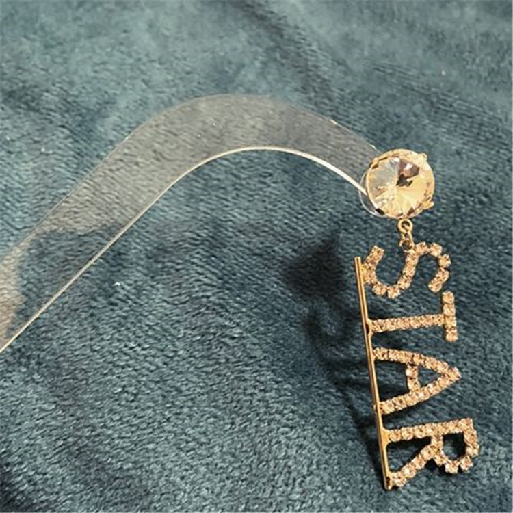 Picture of Transparent Acrylic Board Earrings Earrings Display Bar Stall Jewelry Shop Shake Voice Live Special Wear-free Test Rack