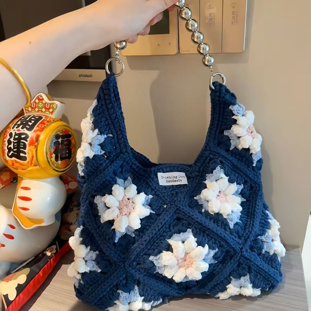 Handmade DIY one-shoulder daisy bag grandmother knitted wool homemade material knitted bag to send to a large capacity girlfriend