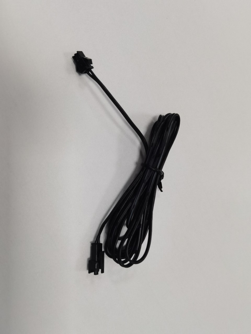 Picture of Cold Light Branch Cable Splitter Cable 1-to-2/3/4/5/6 Connection Cable Smt Terminal Extension Cable Environmentally Friendly Material